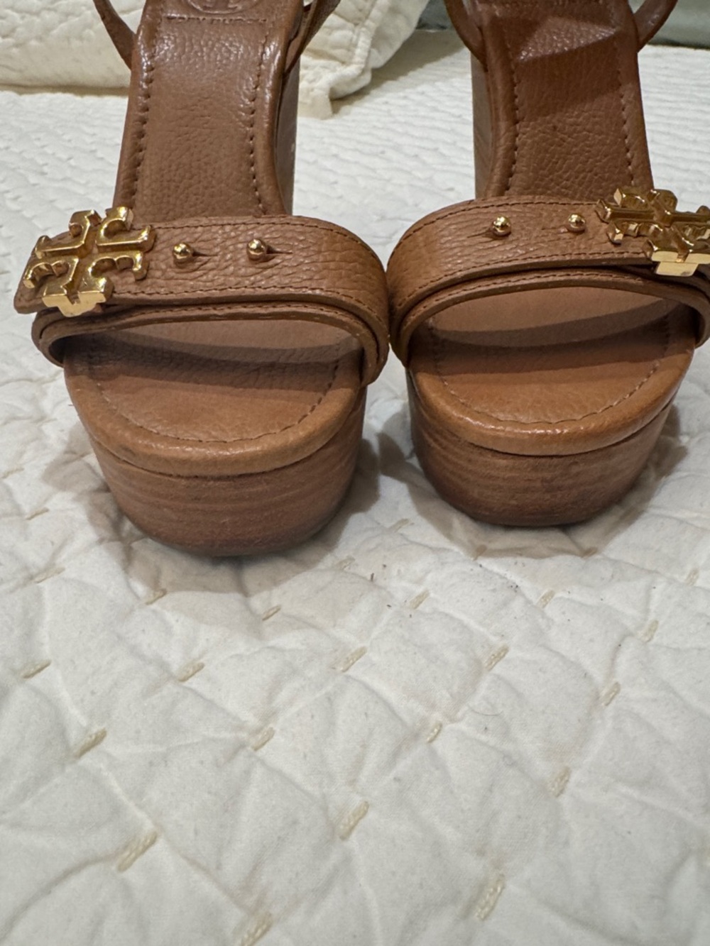Tory Burch Brown Leather Wedge Sandals with Gold Hardware - Picture 2 of 9